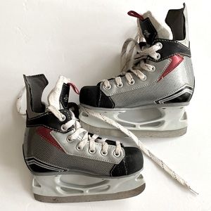 Boys size Y13 Easton hockey skates